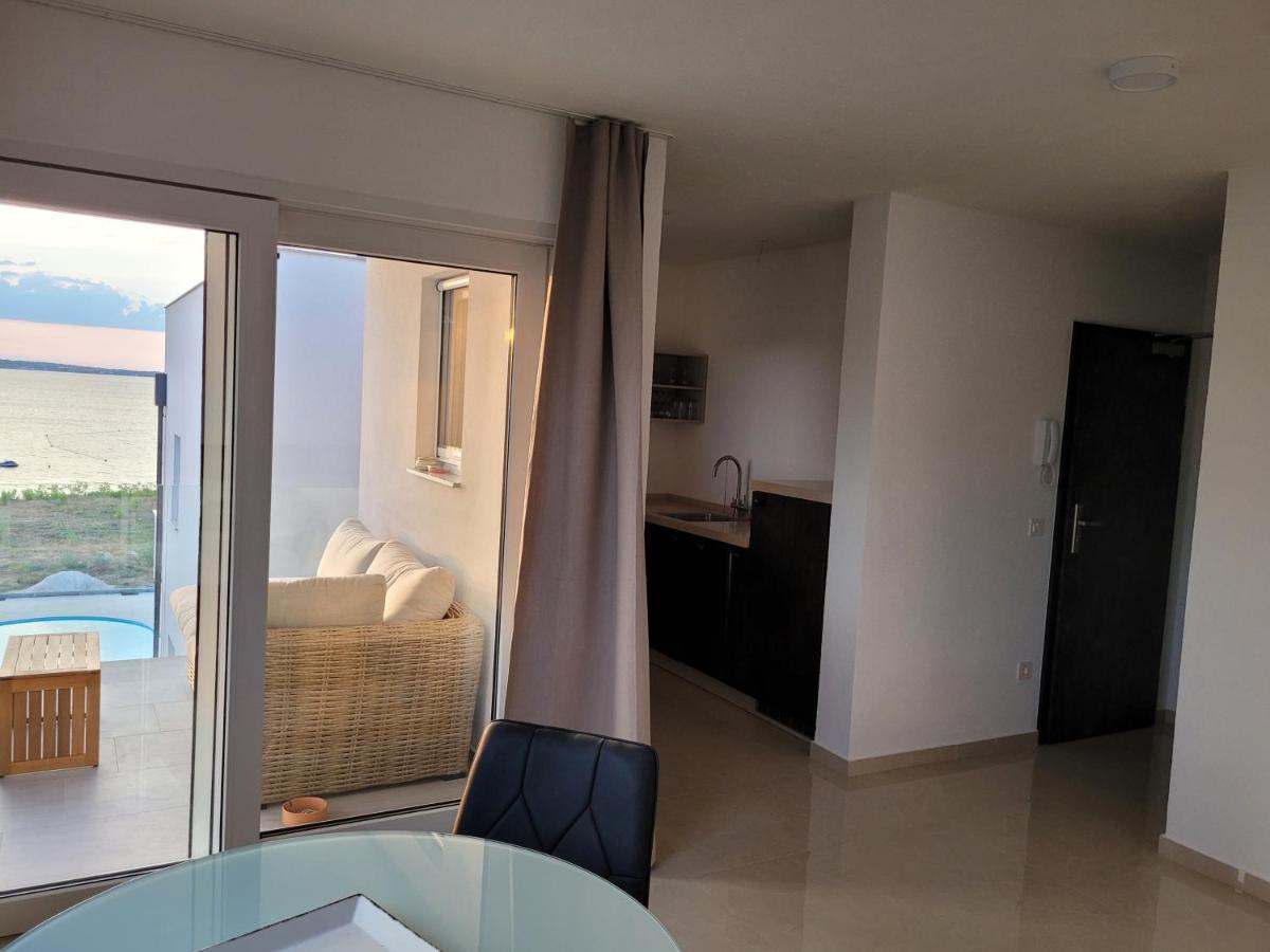 Aparthotel Dalmacija Privlaka  Buitenkant foto